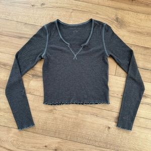 3 FOR $18 SALE American Eagle Long Sleeve Crop Tee Small